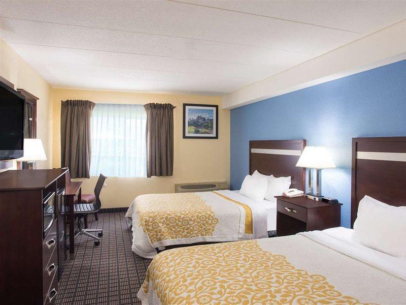 Days Inn By Wyndham New Haven Esterno foto