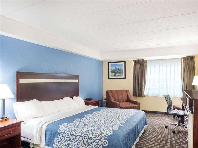 Days Inn By Wyndham New Haven Esterno foto